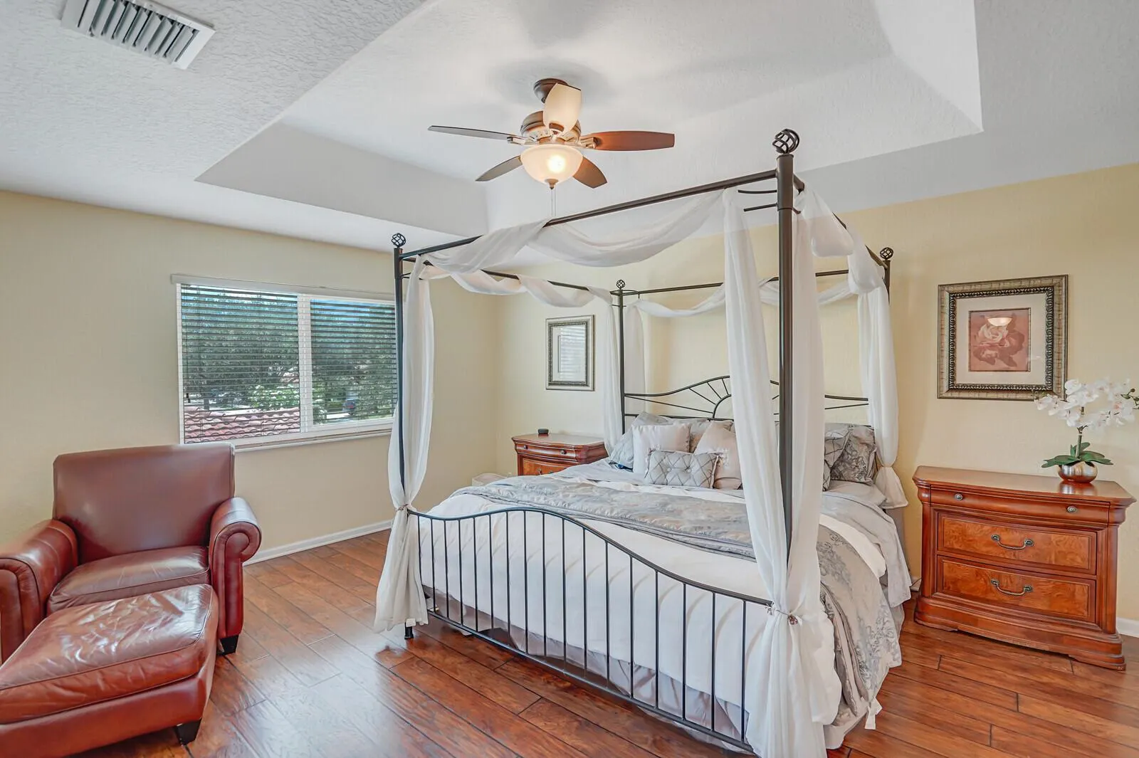 317 E Garden Cove Circle