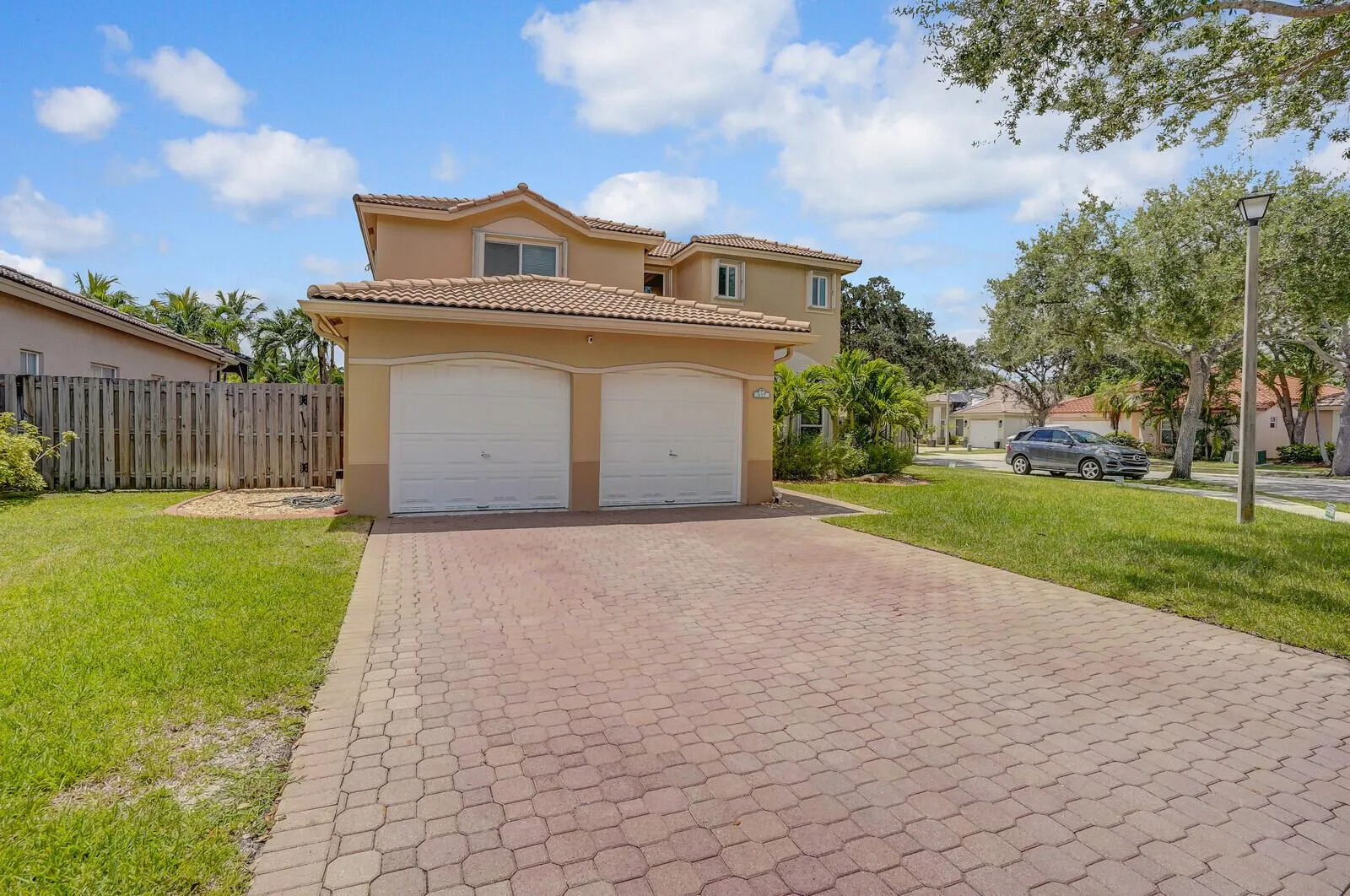317 E Garden Cove Circle