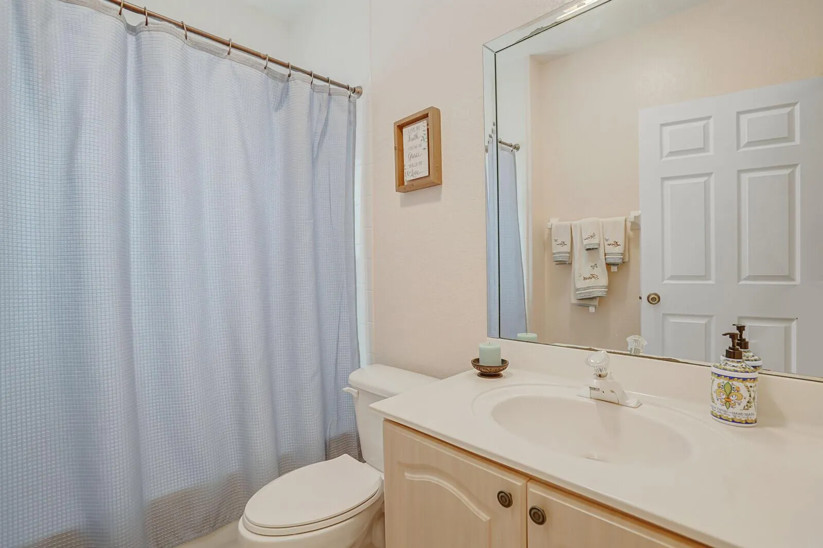 317 E Garden Cove Circle
