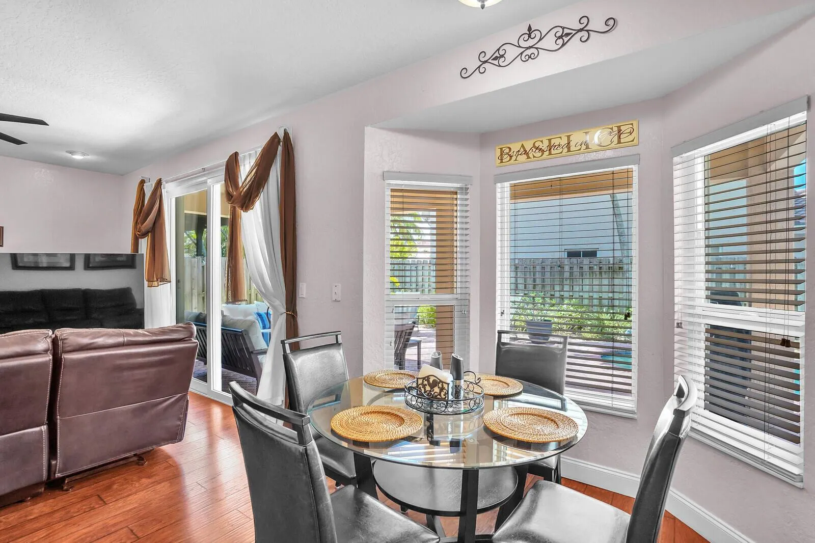 317 E Garden Cove Circle