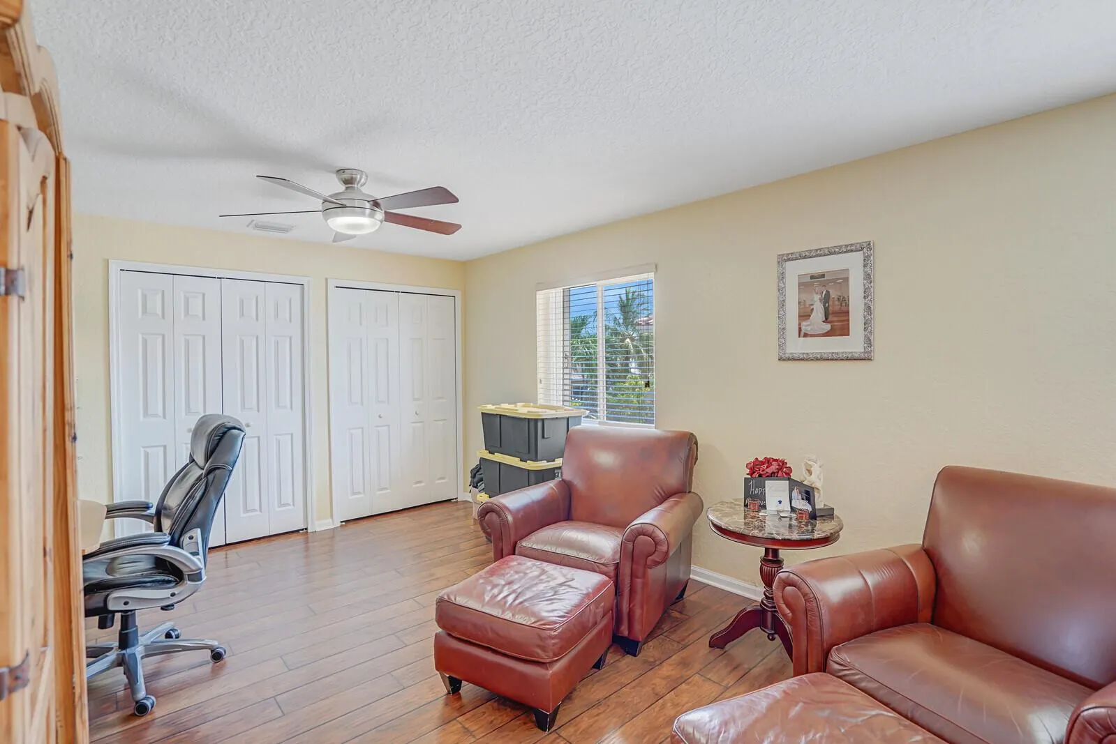 317 E Garden Cove Circle