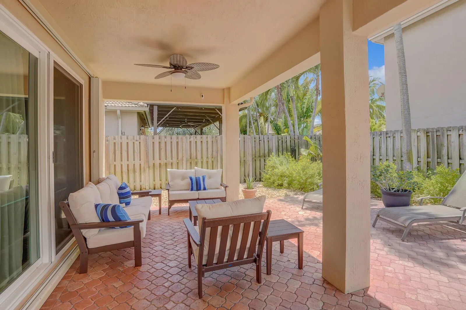 317 E Garden Cove Circle