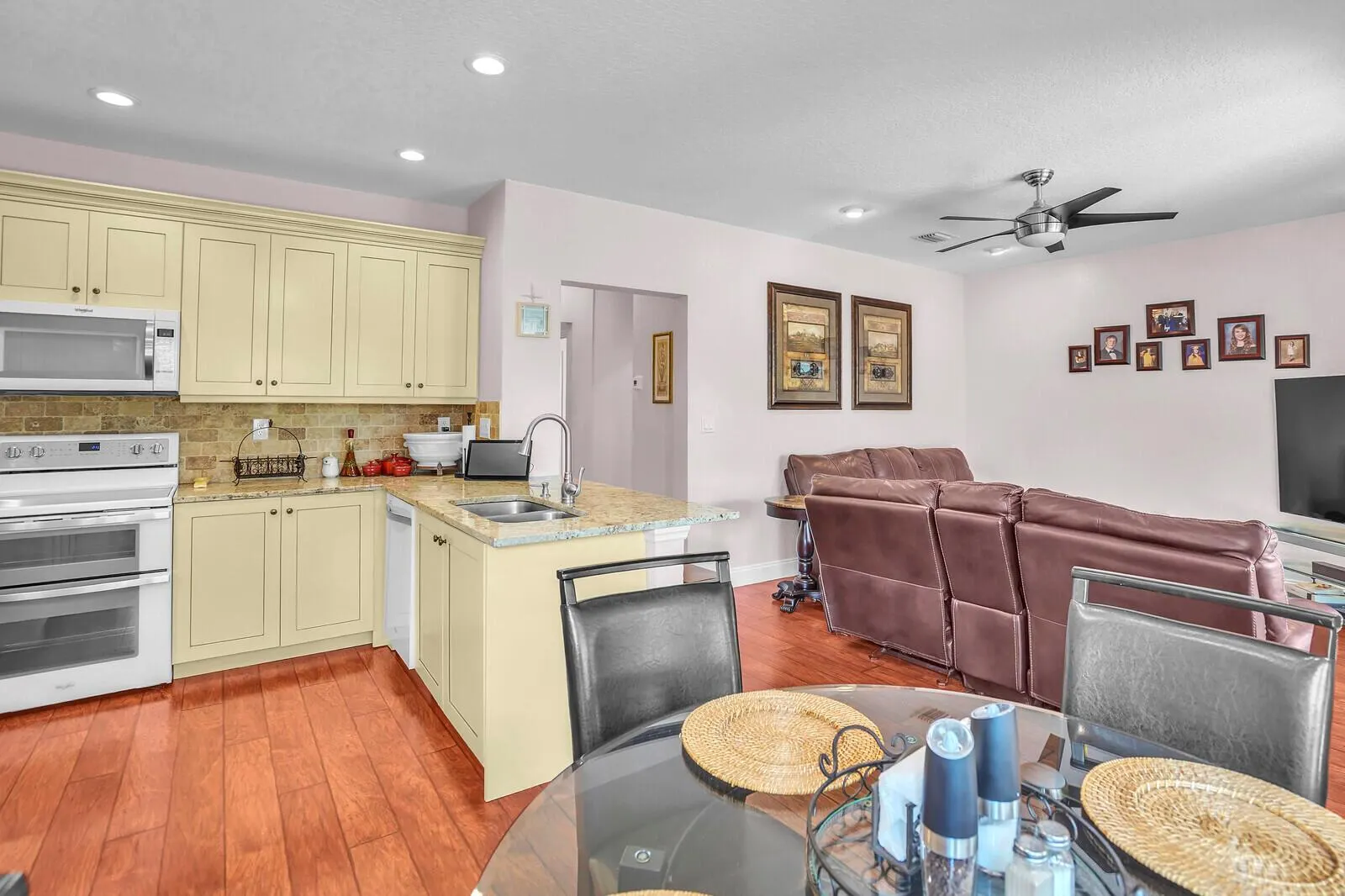 317 E Garden Cove Circle