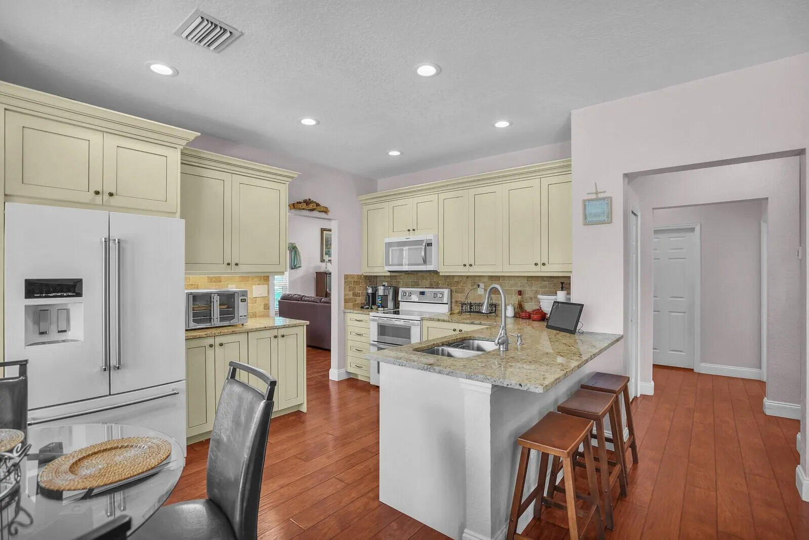 317 E Garden Cove Circle