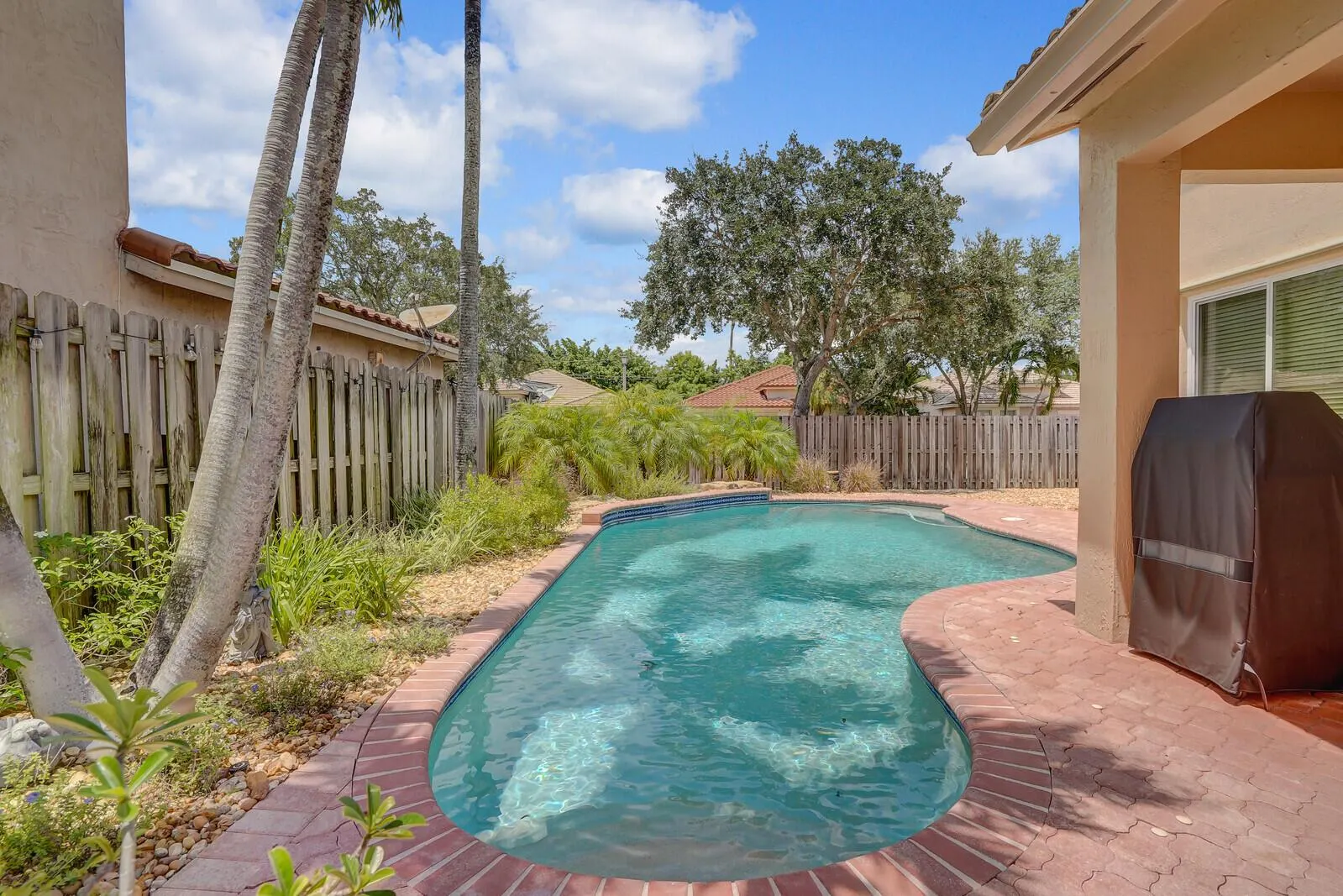 317 E Garden Cove Circle