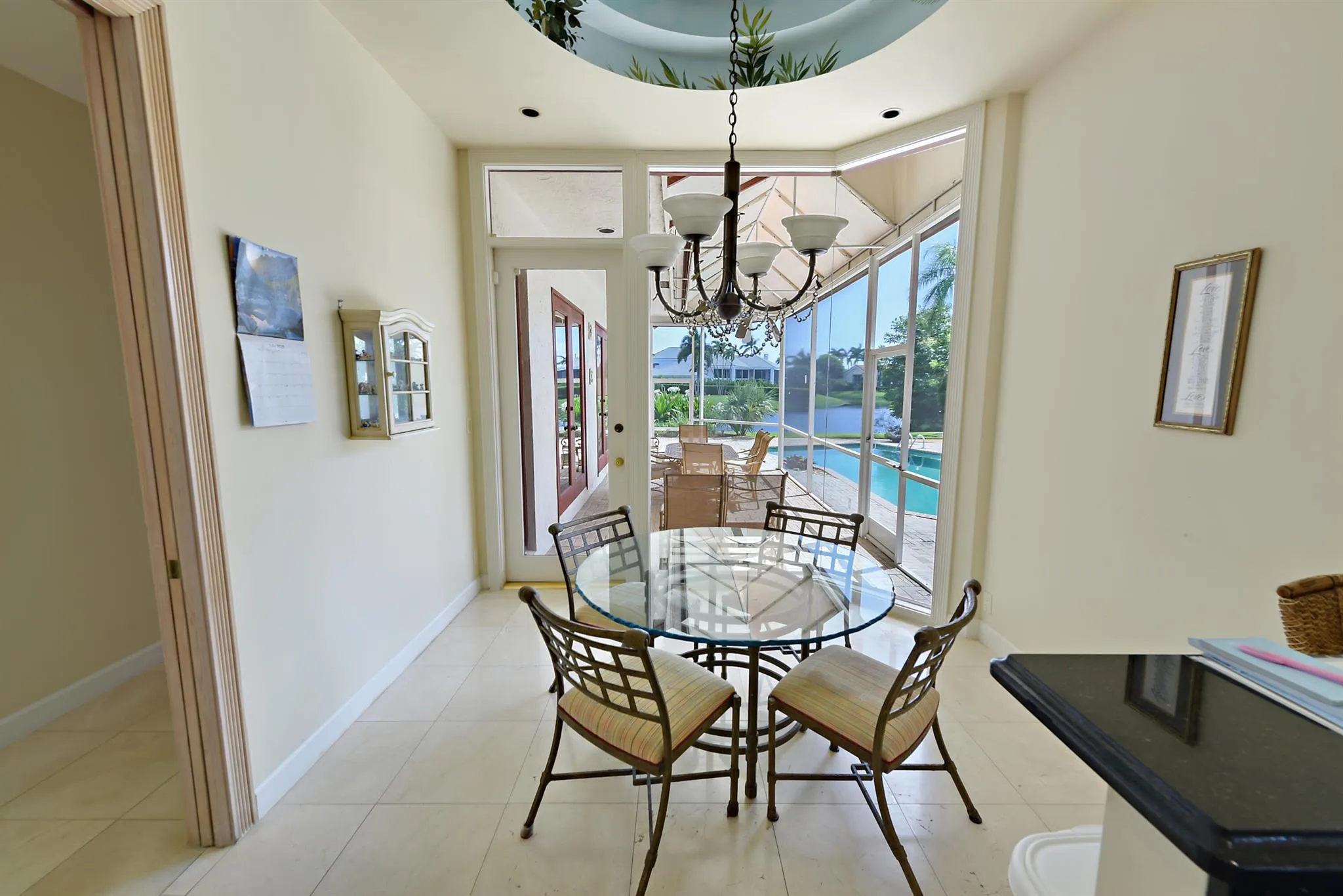 6923 Queenferry Circle
