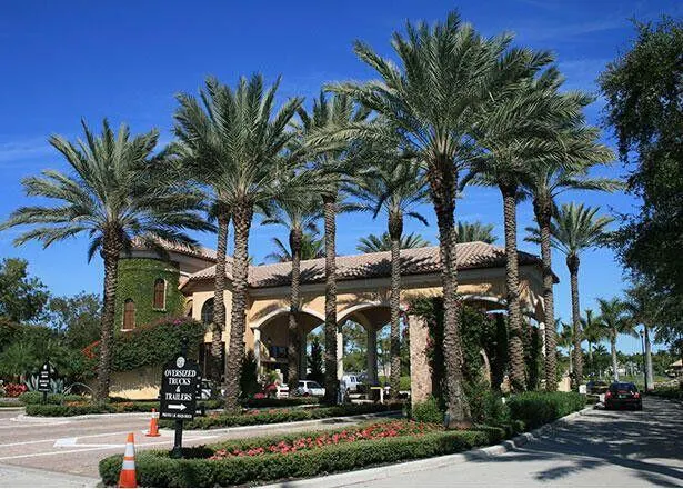 6923 Queenferry Circle