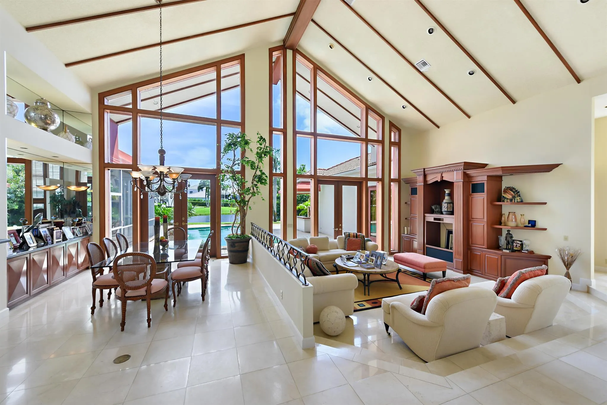 6923 Queenferry Circle