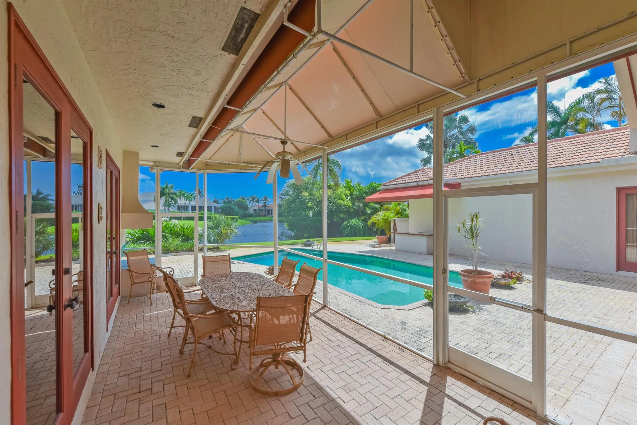 6923 Queenferry Circle