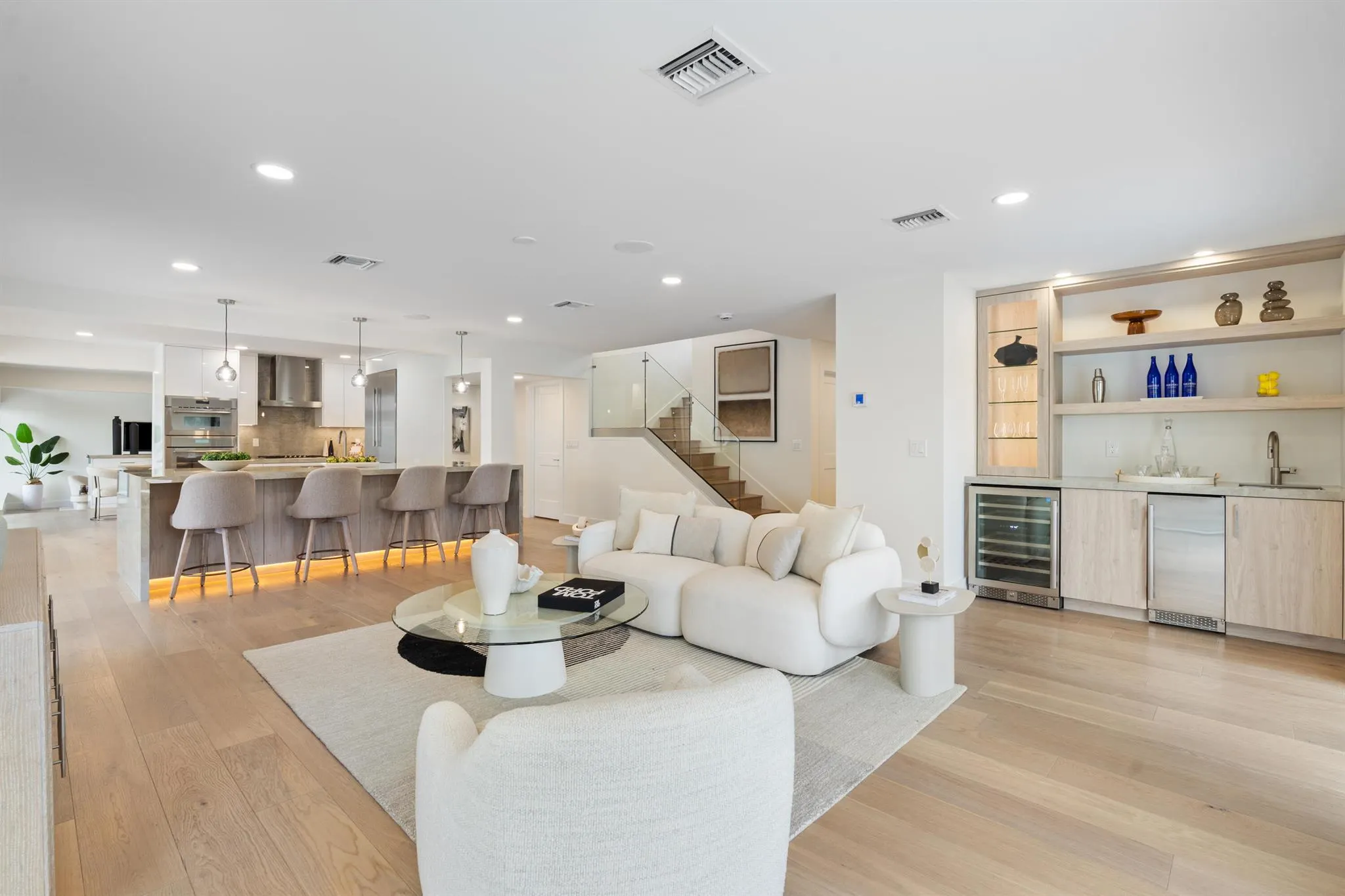2504 Embassy Drive