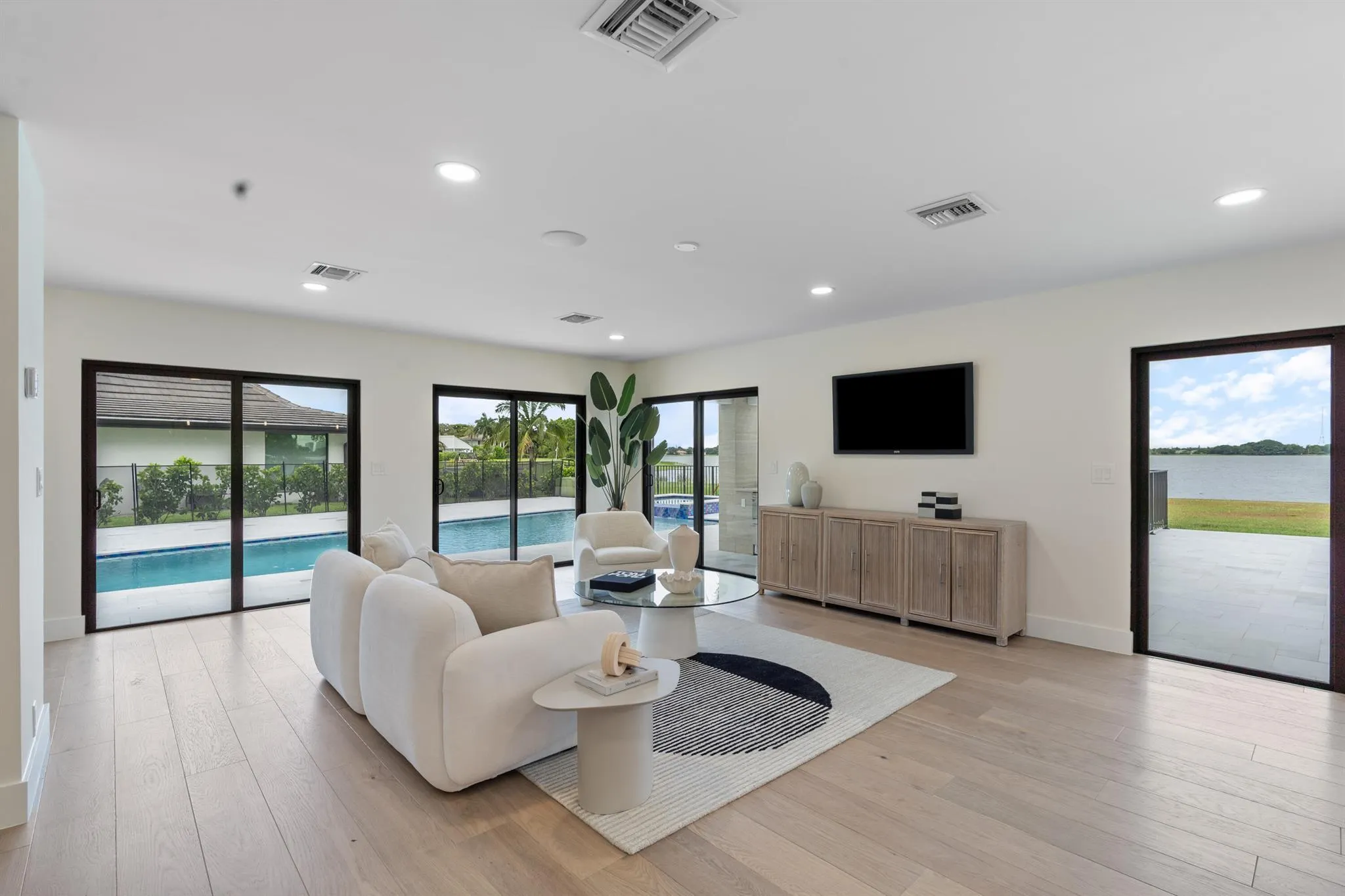 2504 Embassy Drive