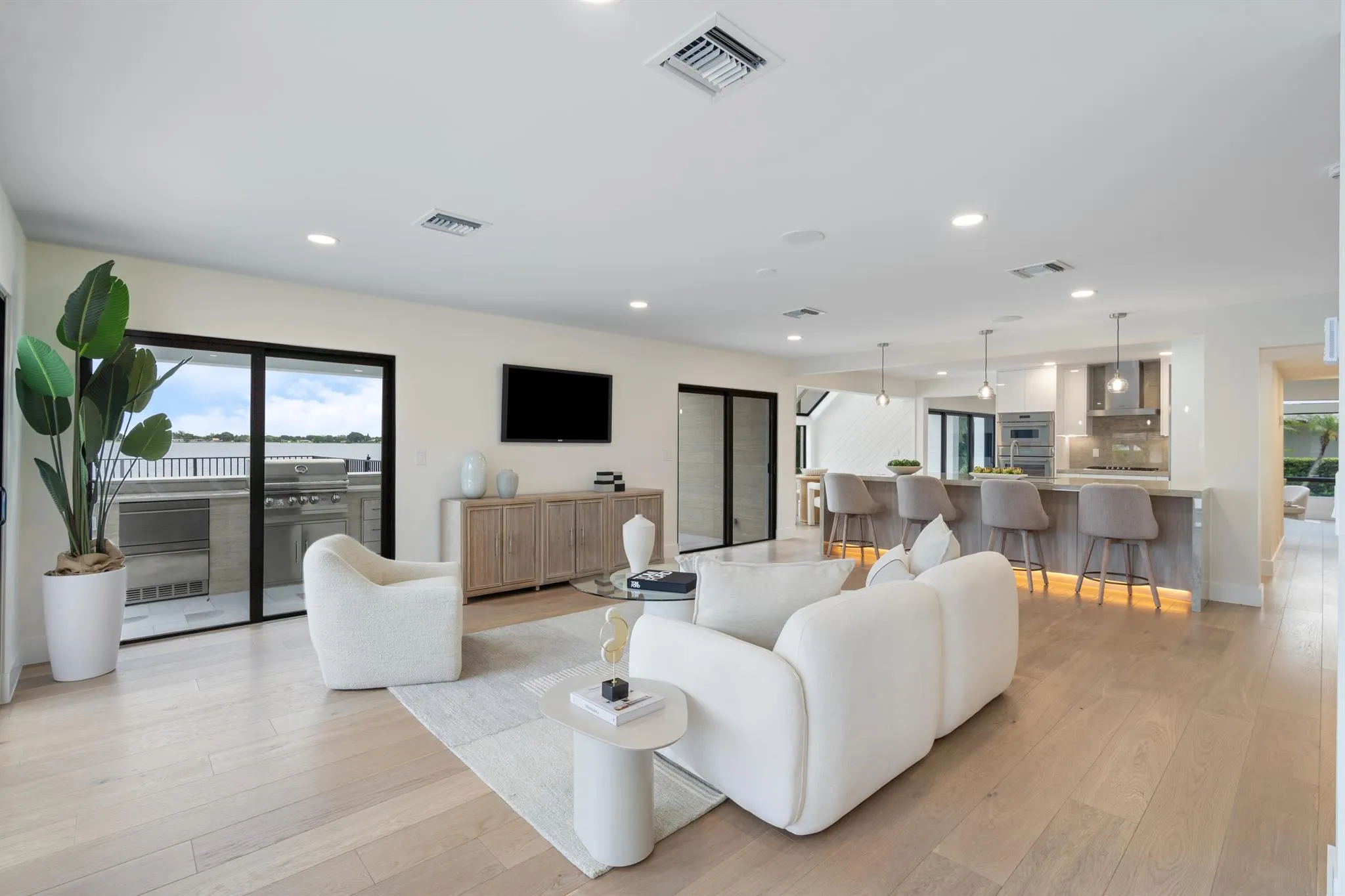 2504 Embassy Drive