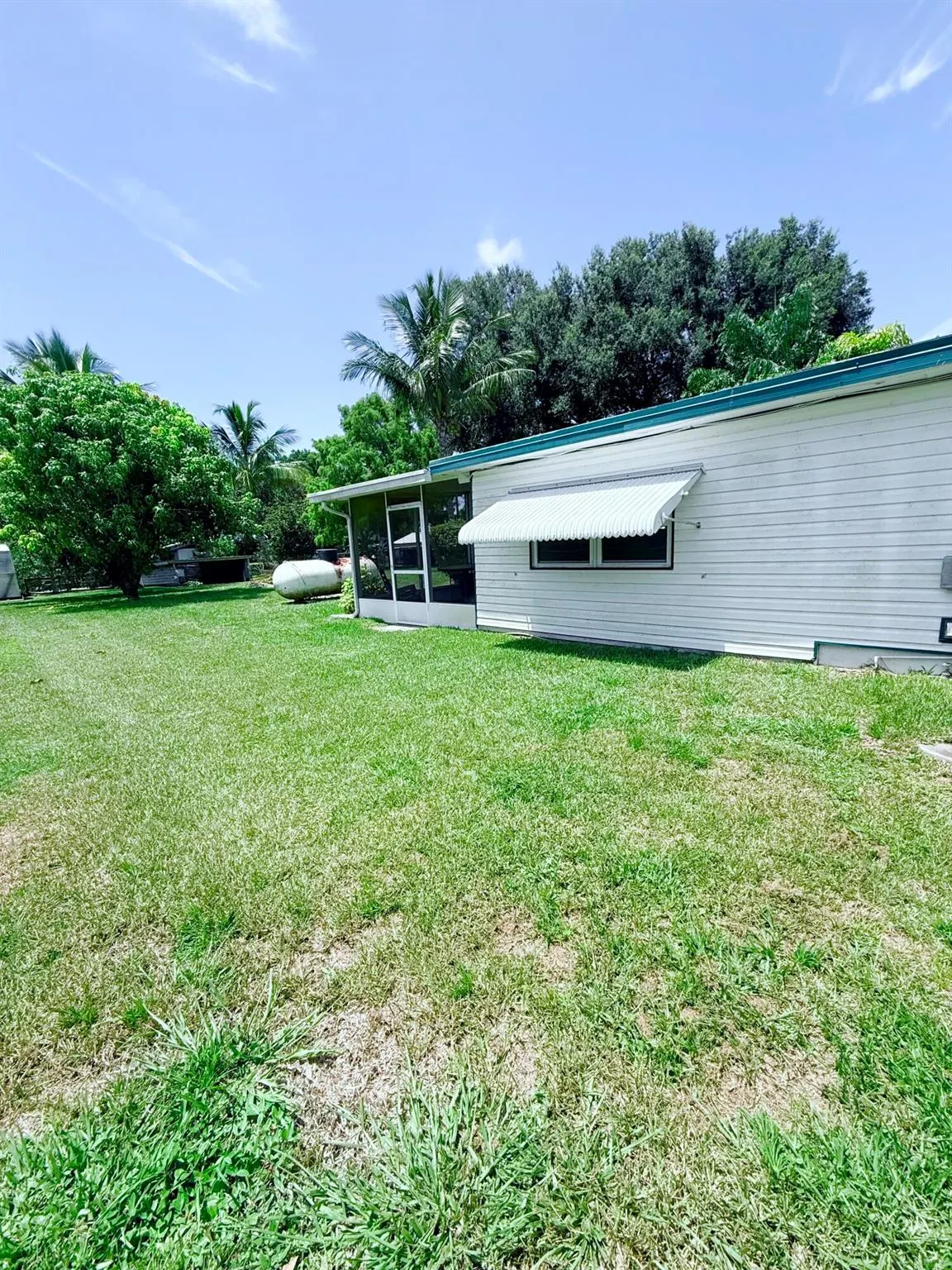 1736 Hunter Road