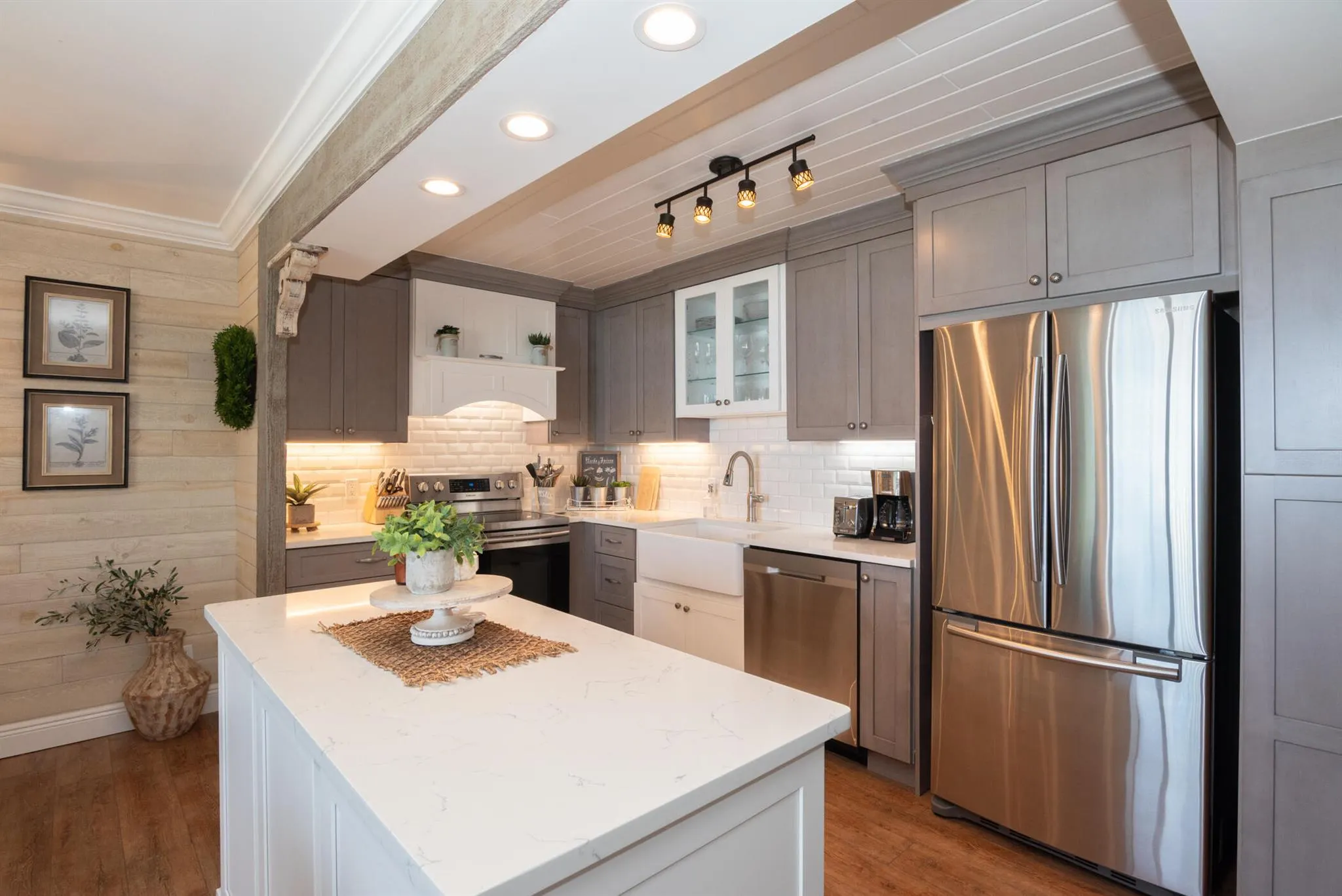 2355 NE Ocean Boulevard, #22a