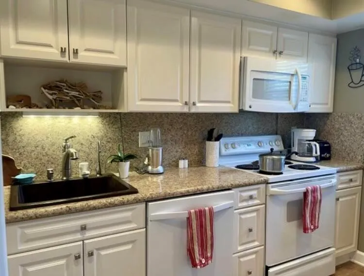 974 NW Spruce Ridge Drive, #4