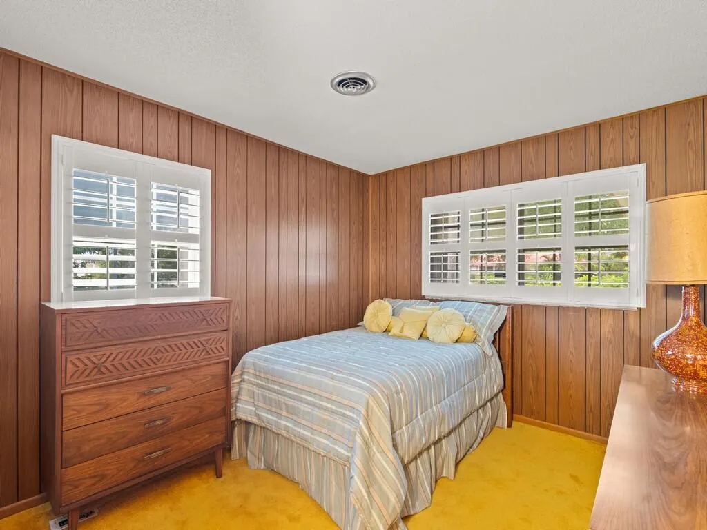 1296 SW 19th Ave SW