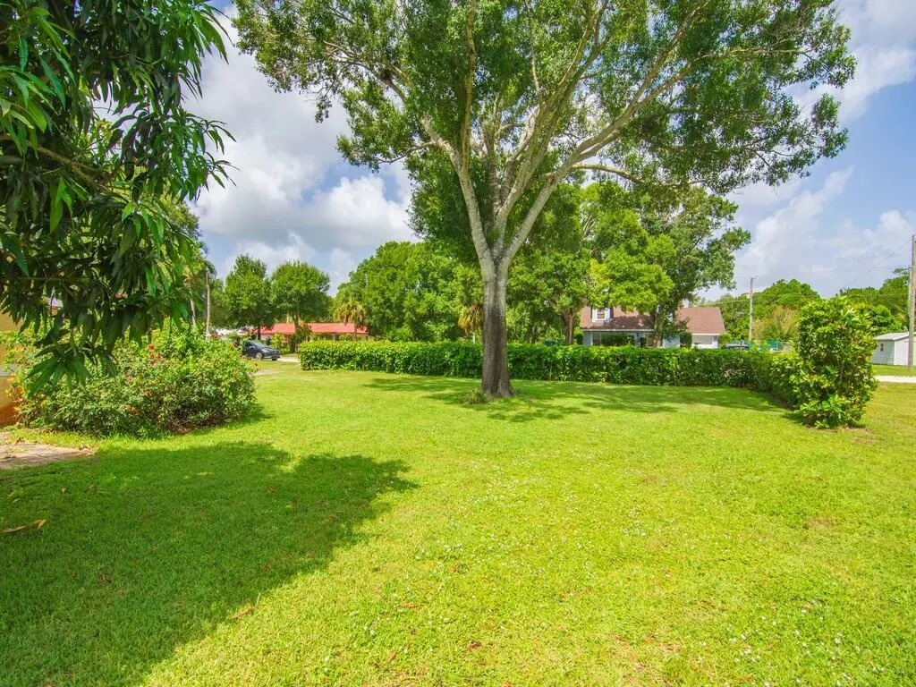1296 SW 19th Ave SW