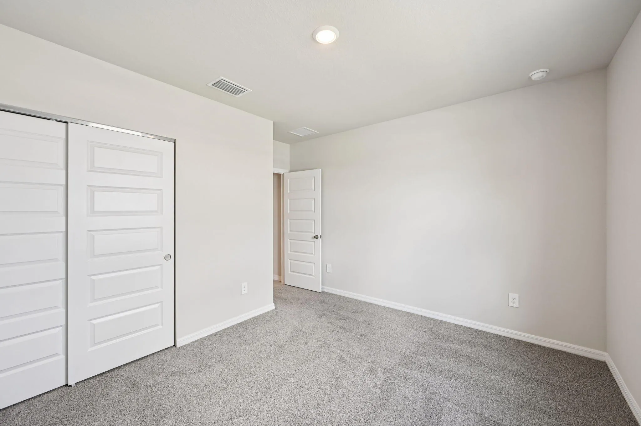 5441 Hampton Park Circle