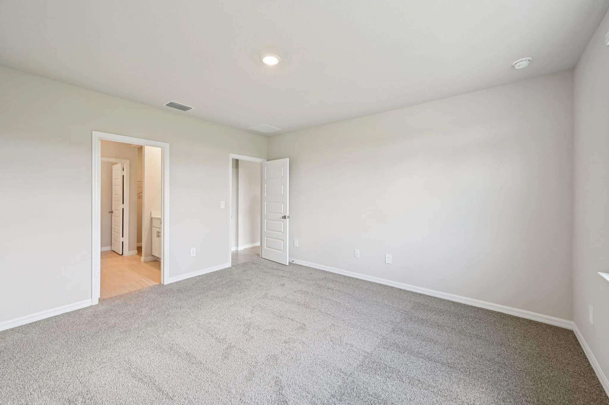 5441 Hampton Park Circle