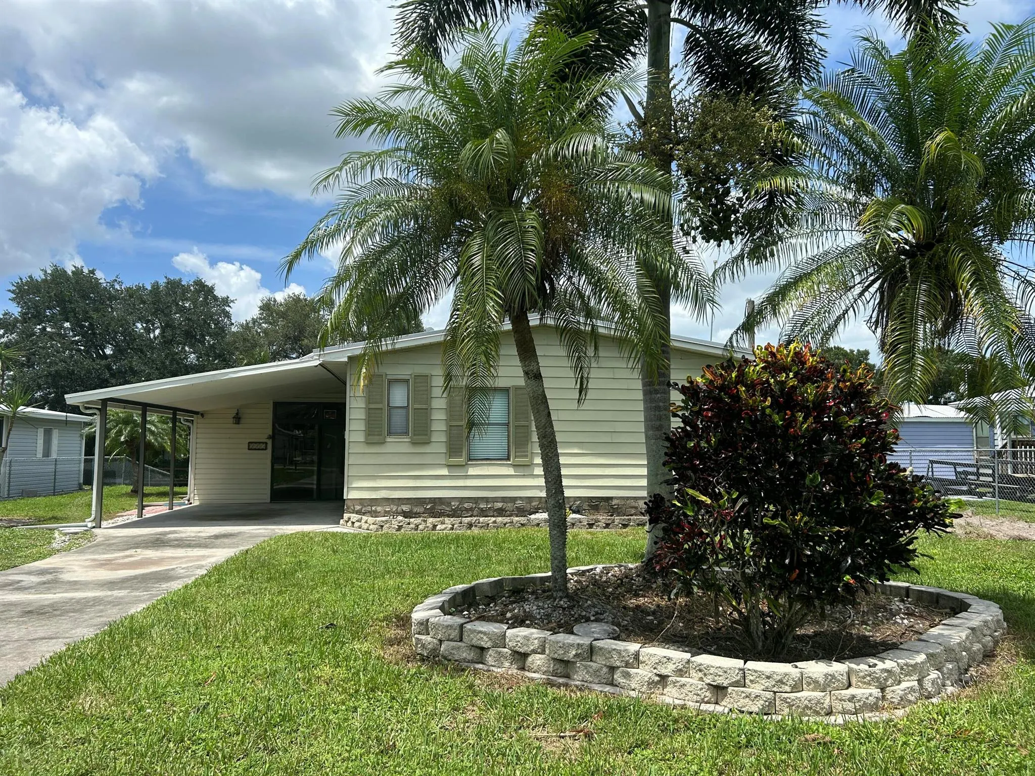 3135 SE 20th Court