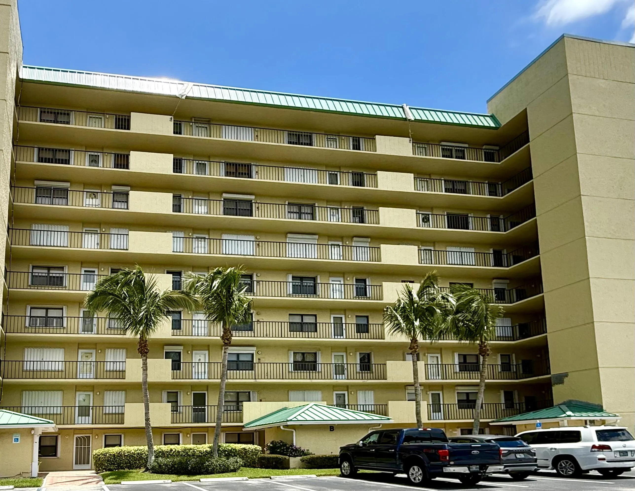 7370 S Ocean Drive, #115