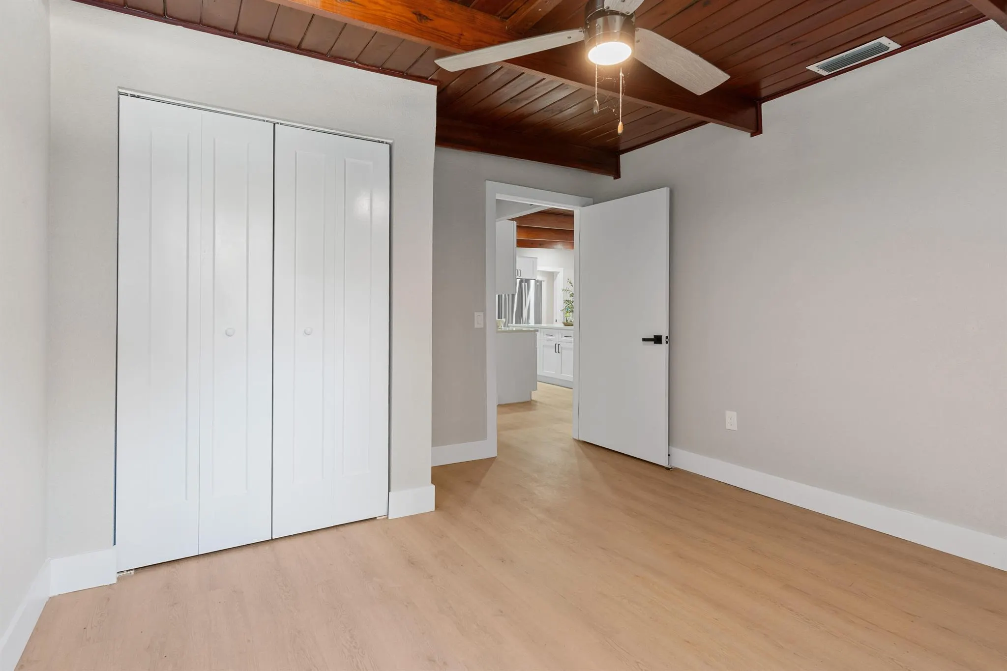 2735 6th Street