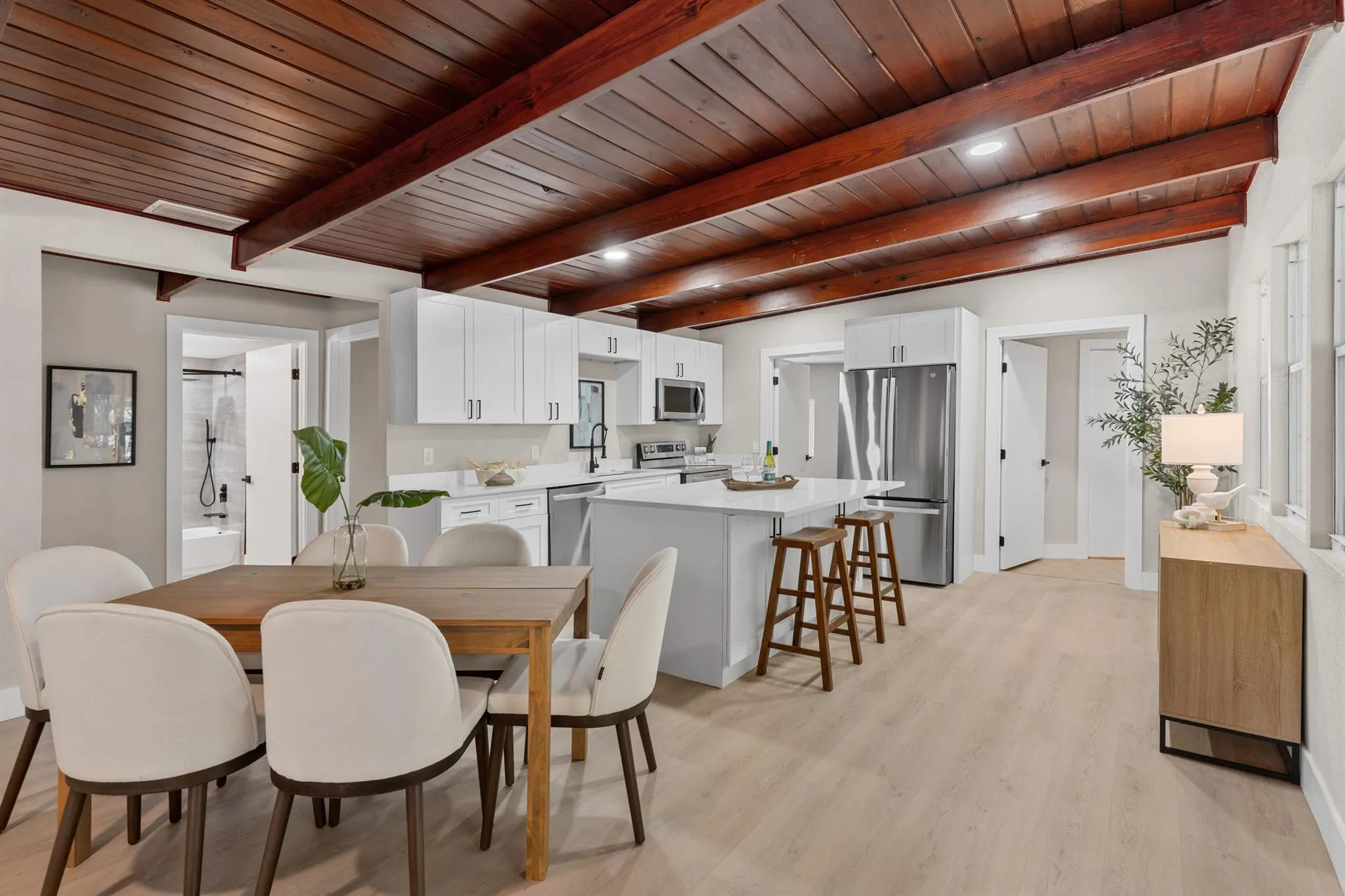 2735 6th Street
