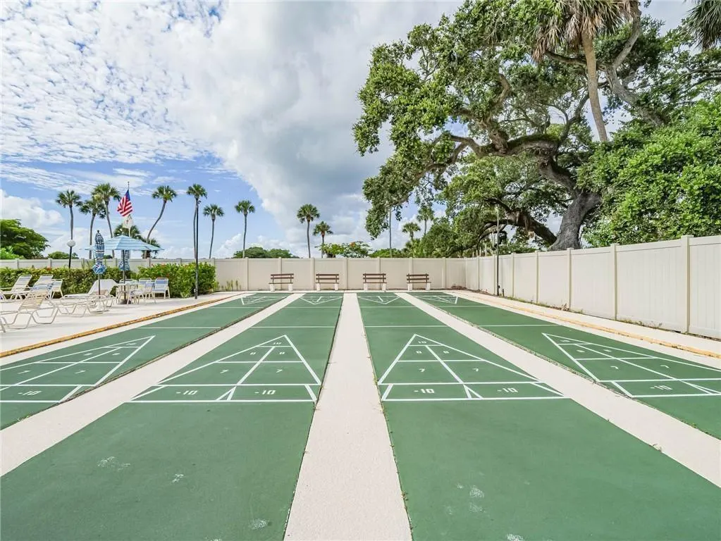 57 Woodland Drive, #201