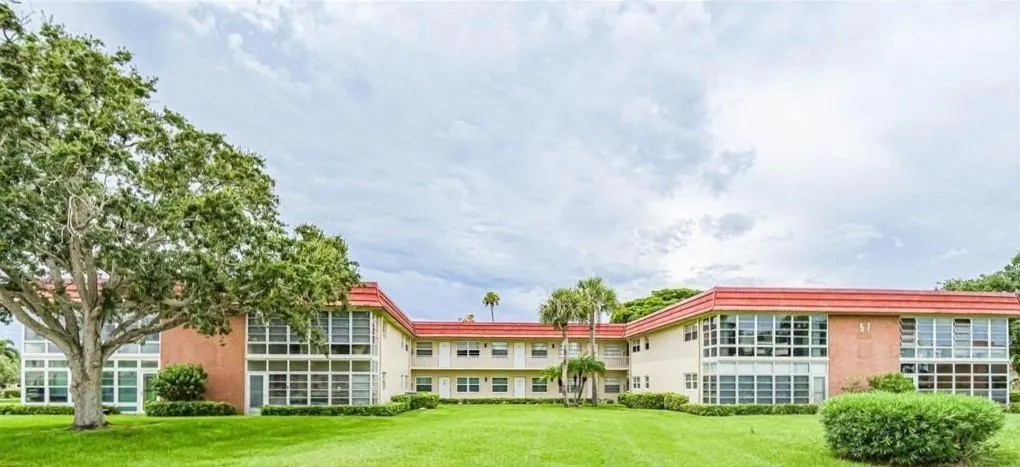 57 Woodland Drive, #201