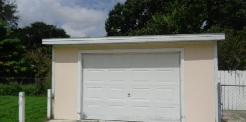 20 NW 115th Drive