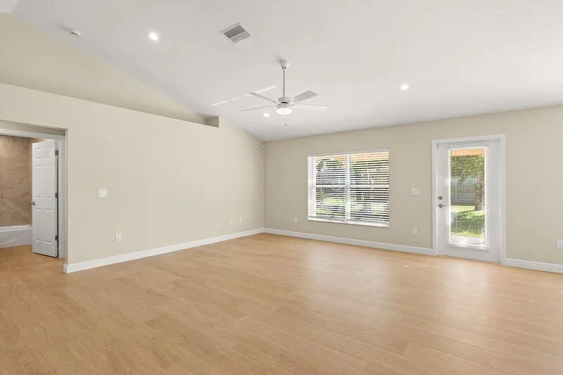 1590 Polynesian Lane