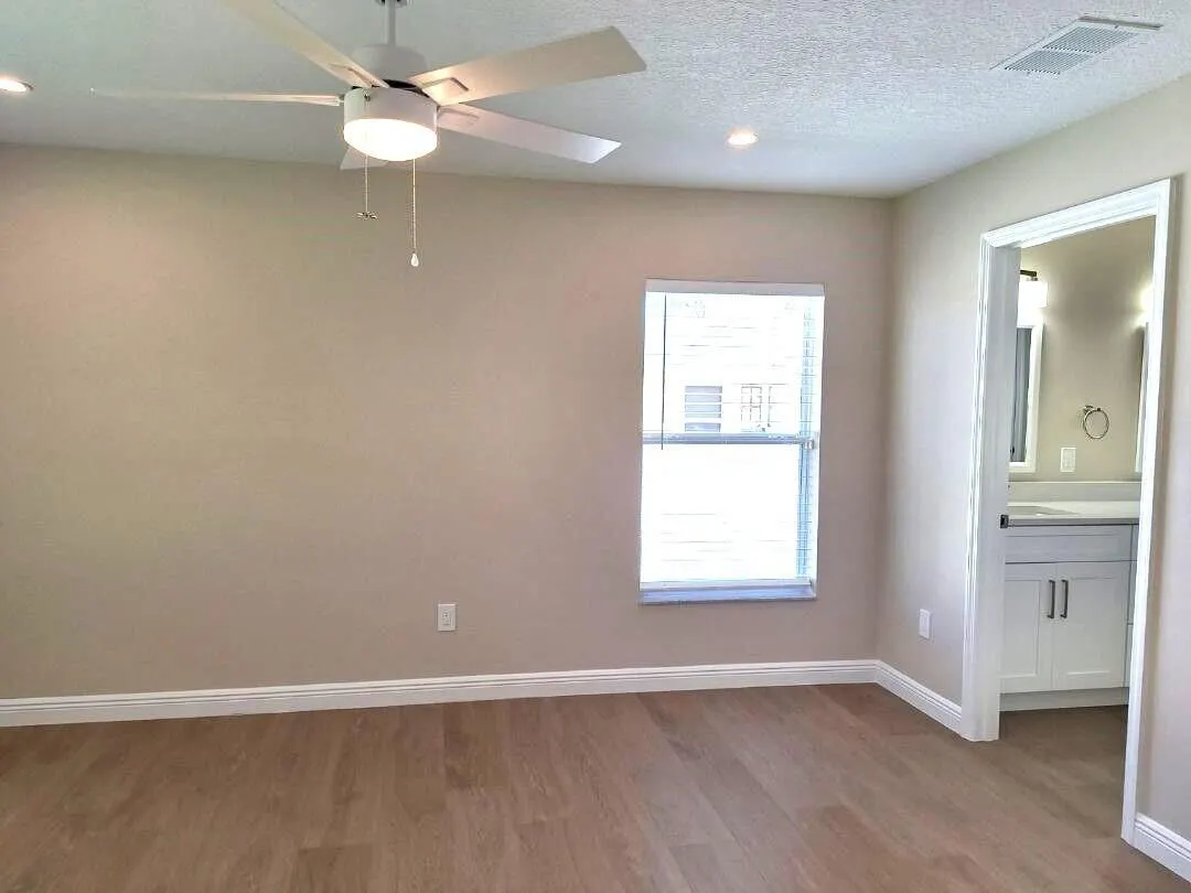 1590 Polynesian Lane