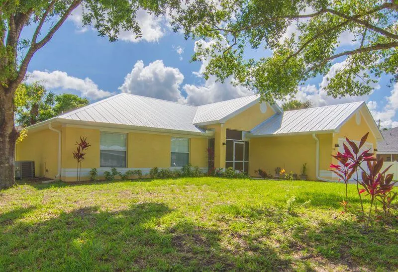 1590 Polynesian Lane