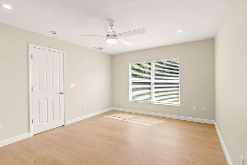 1590 Polynesian Lane