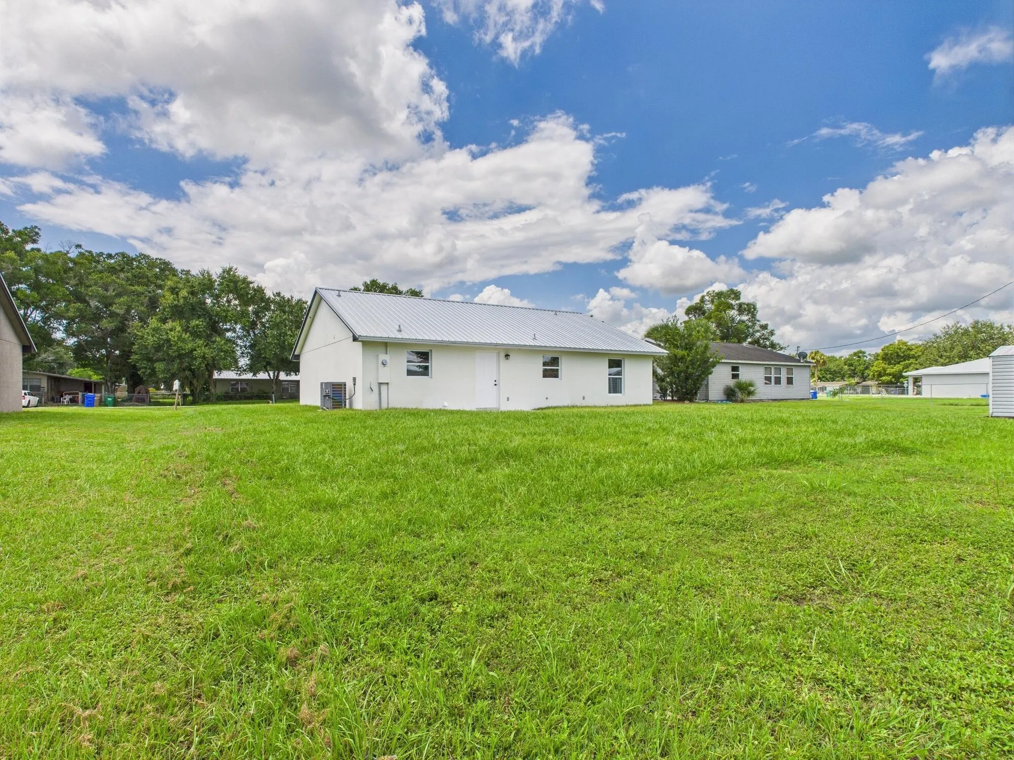 910 NW 5th Street
