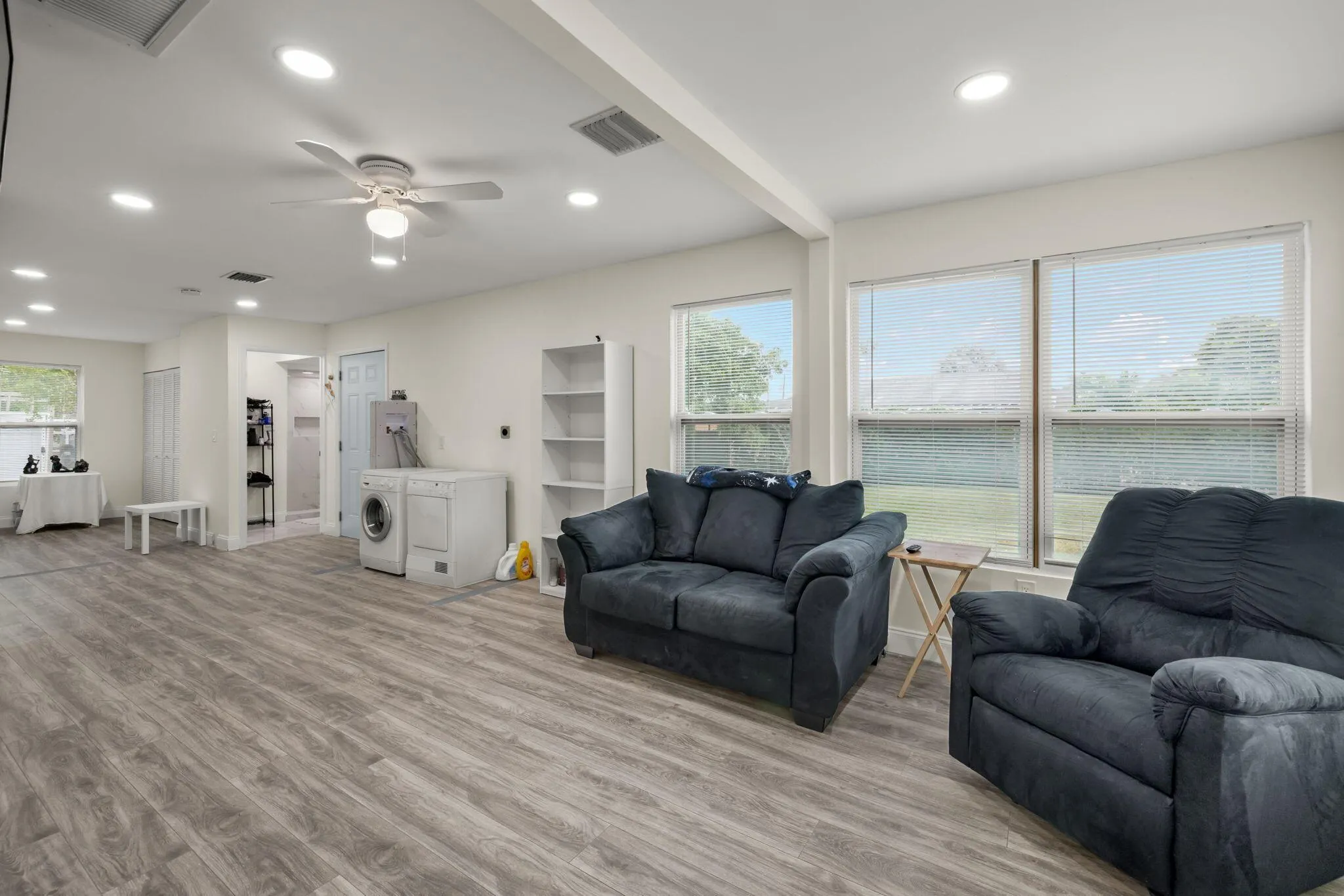 337 E Obispo Avenue