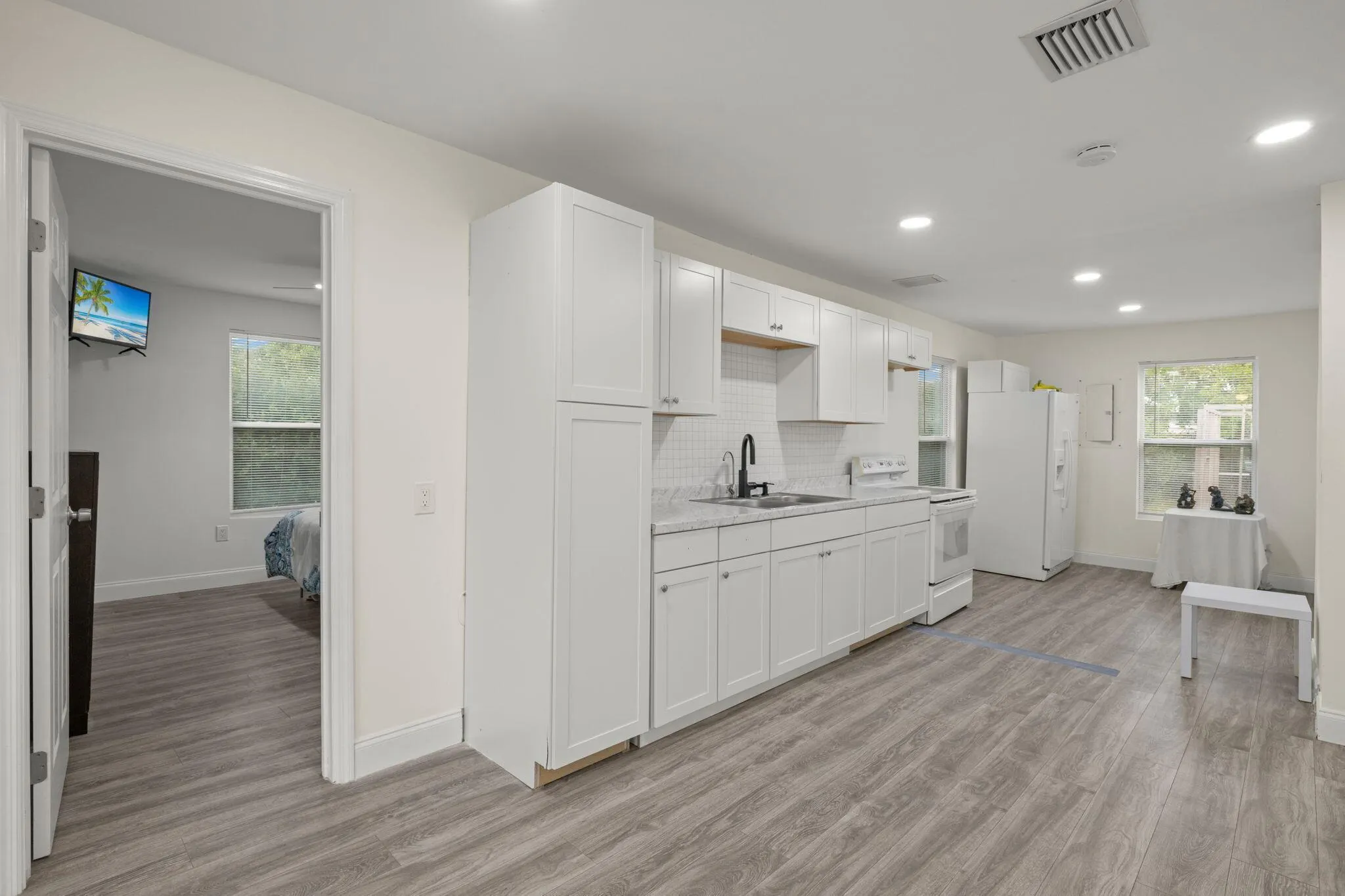 337 E Obispo Avenue