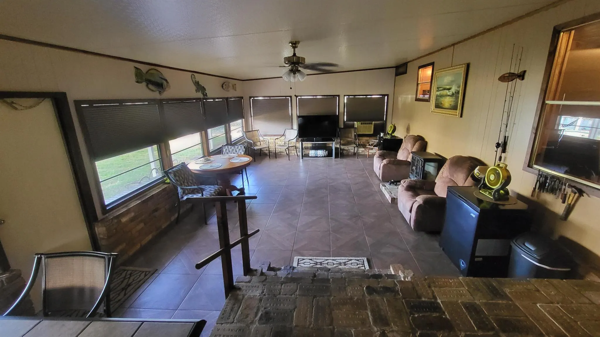 2096 Hunter Road