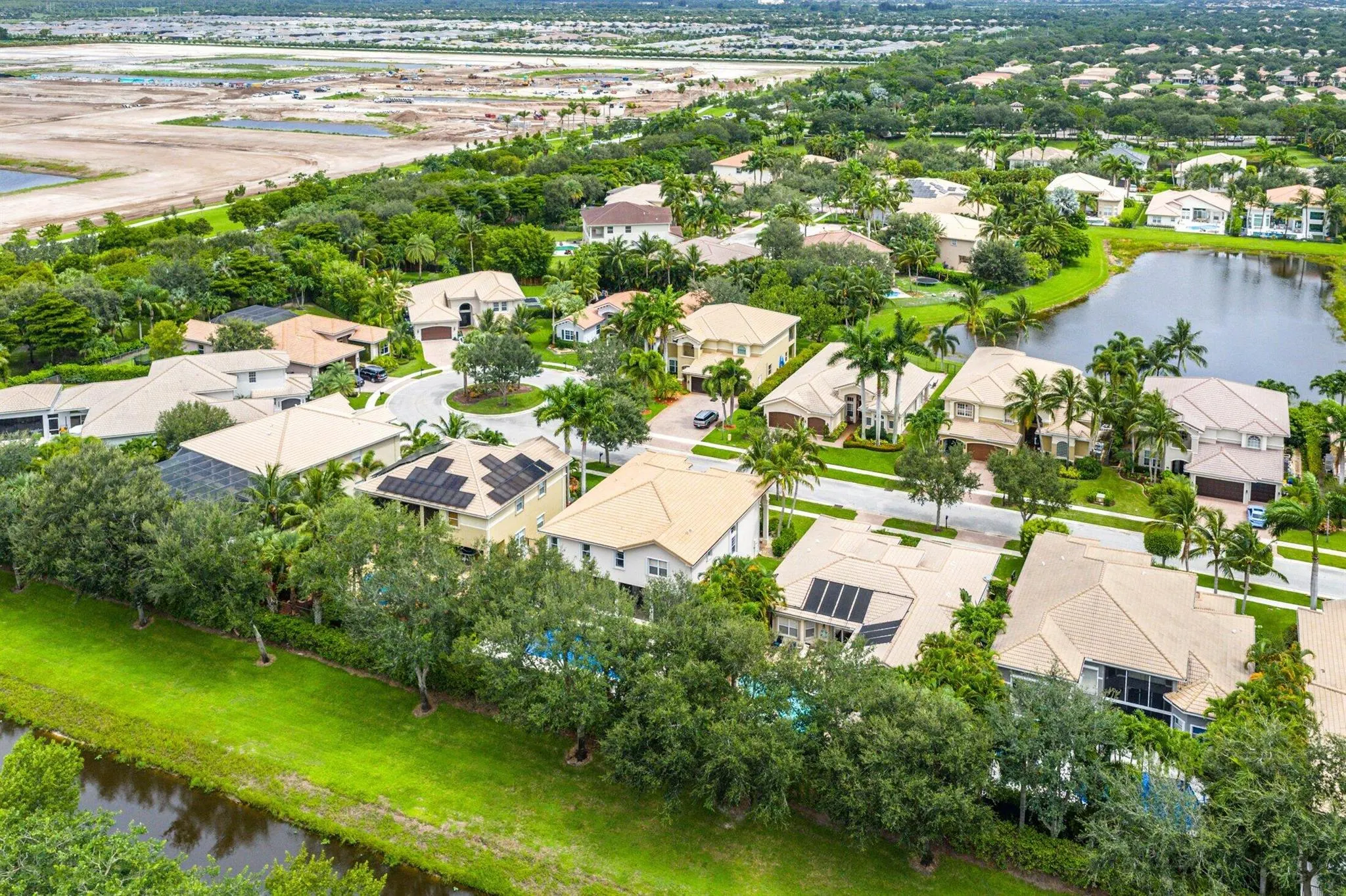 11880 Foxbriar Lake Trail