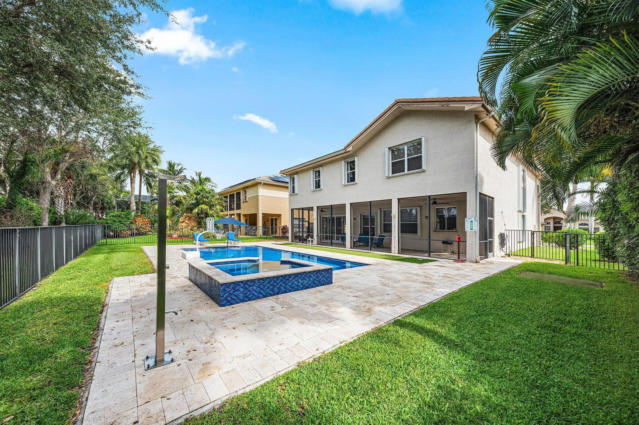 11880 Foxbriar Lake Trail