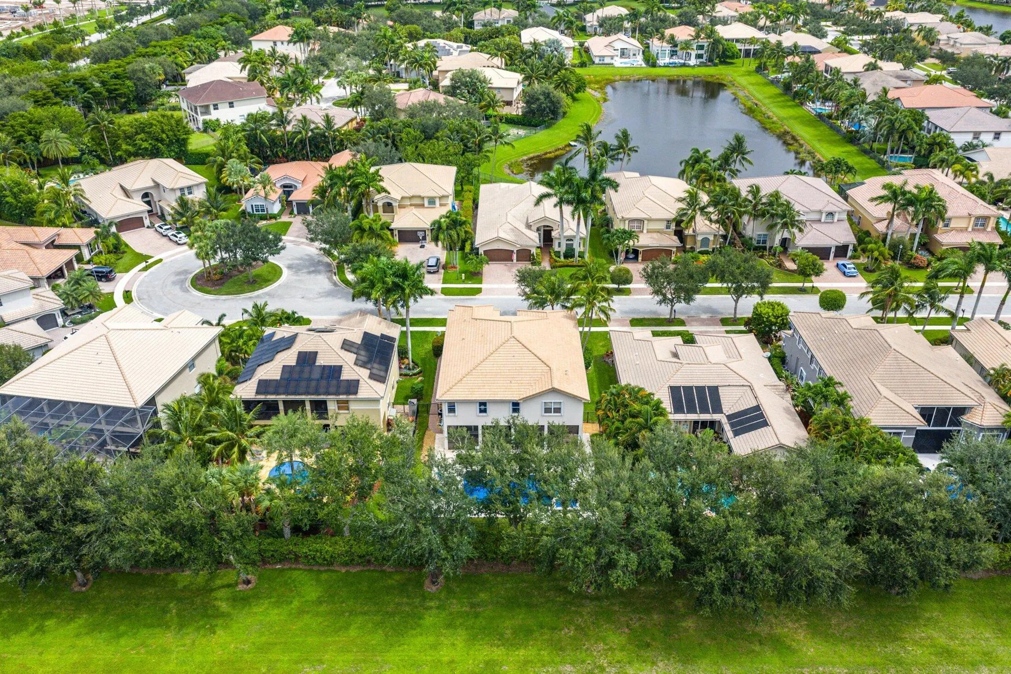 11880 Foxbriar Lake Trail
