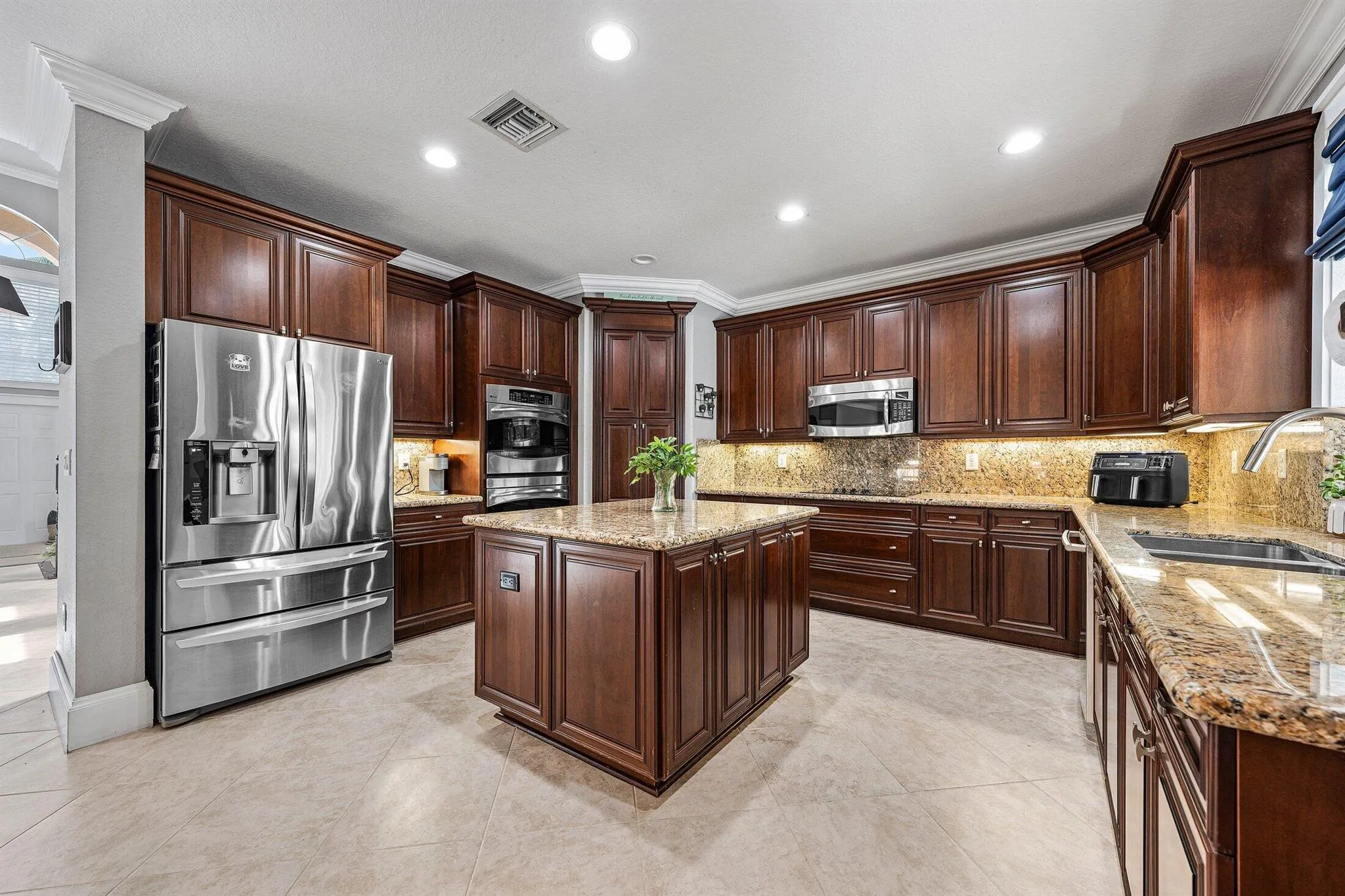 11880 Foxbriar Lake Trail