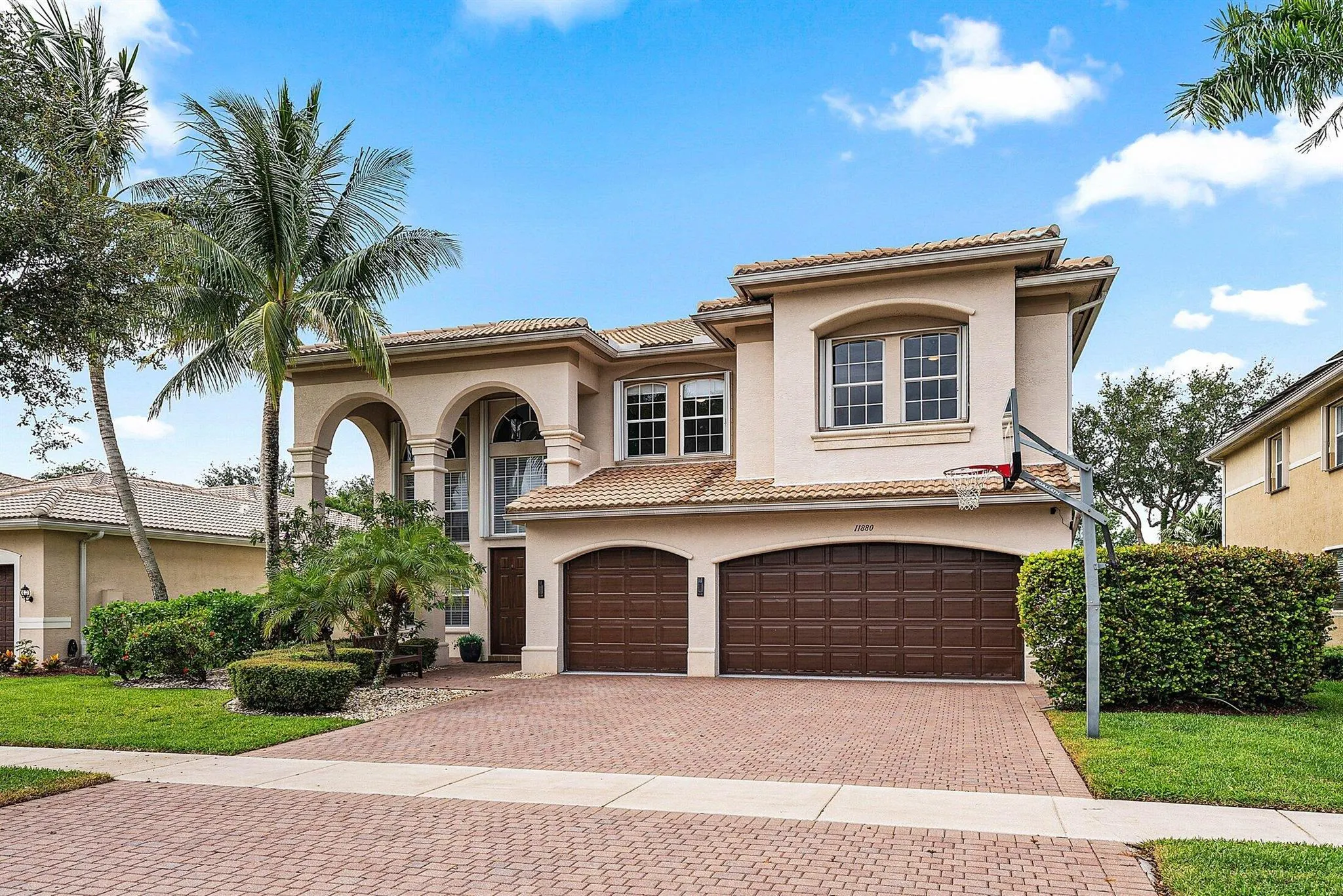 11880 Foxbriar Lake Trail