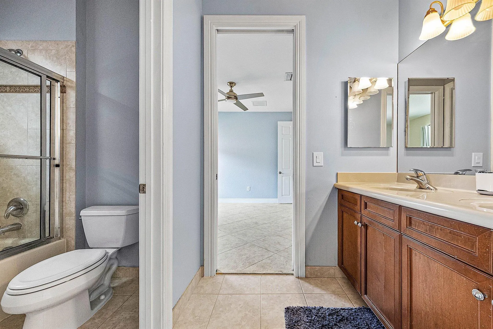 11880 Foxbriar Lake Trail