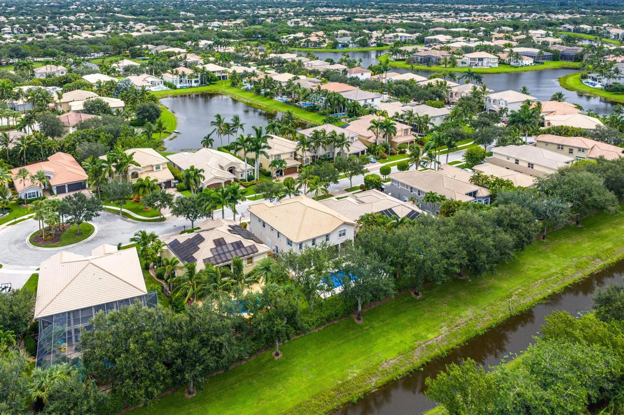 11880 Foxbriar Lake Trail