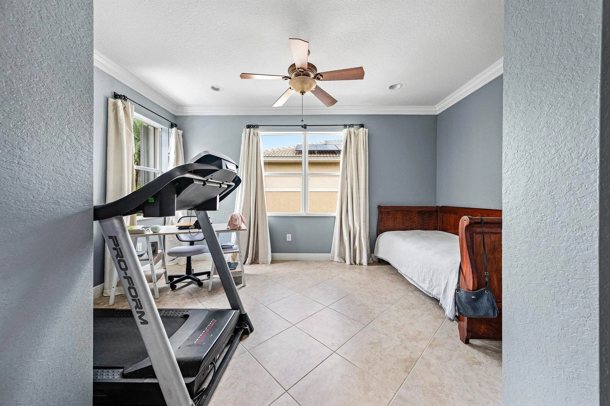 11880 Foxbriar Lake Trail