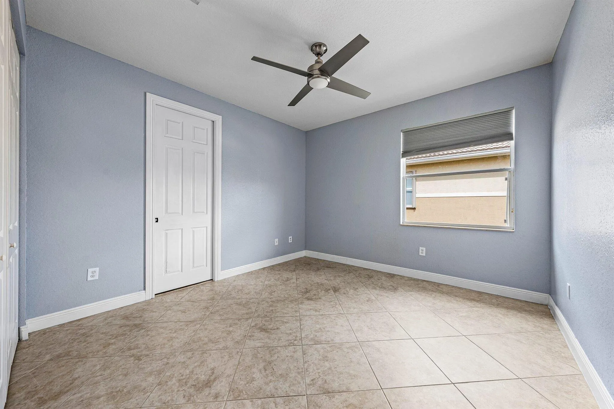 11880 Foxbriar Lake Trail