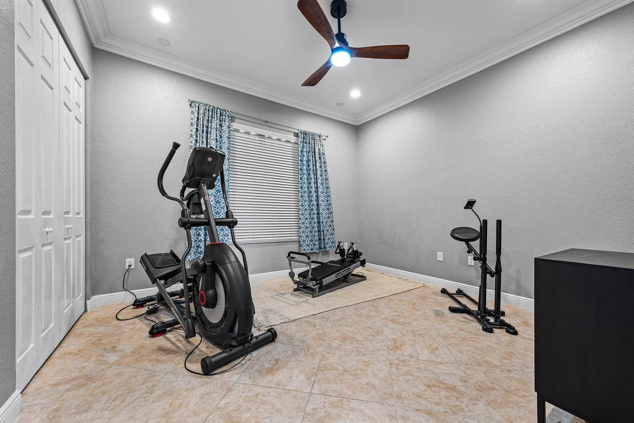 11880 Foxbriar Lake Trail