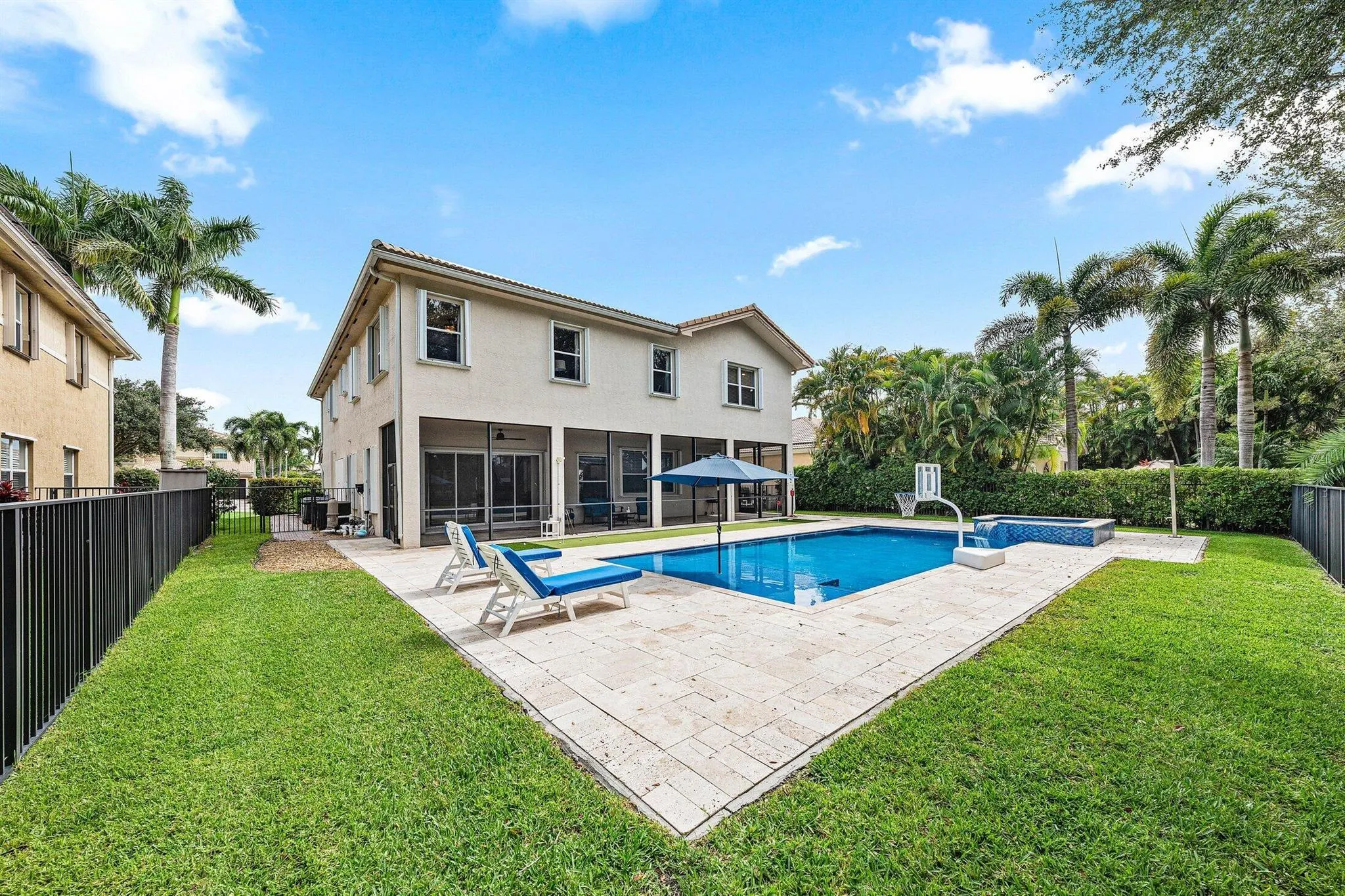 11880 Foxbriar Lake Trail