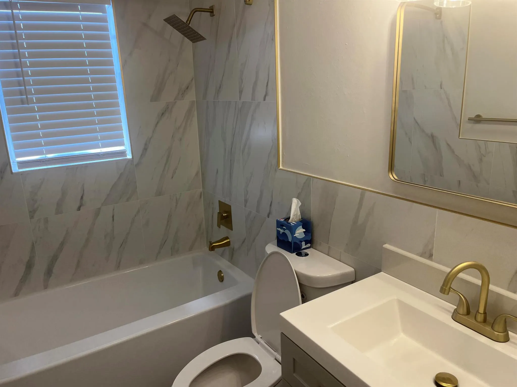 1885 40 St Avenue, #1